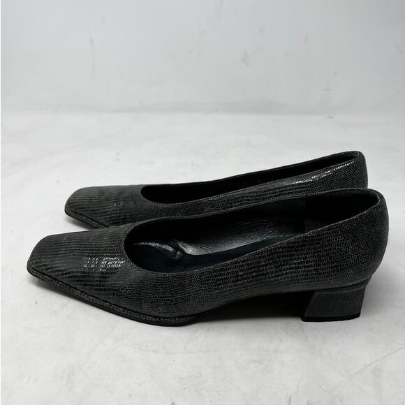 Stuart Weitzman Pump Women's Closed Toe Heels Shoes Faux Leather Black Size‎ 6W - Picture 4 of 8
